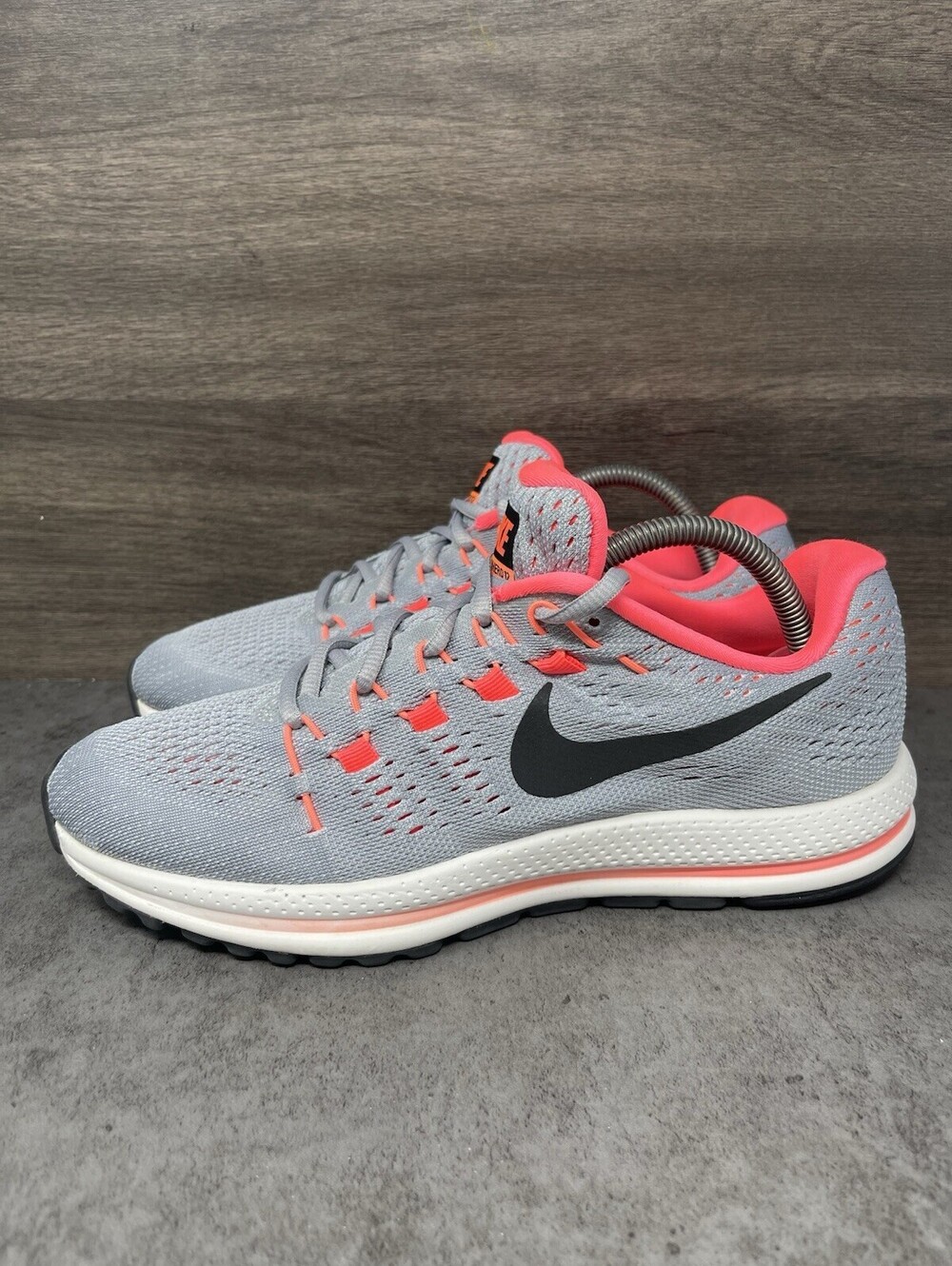 Nike Air Zoom Vomero 12 Womens Size 9.5 Gray Pink Running Shoes 863767-002